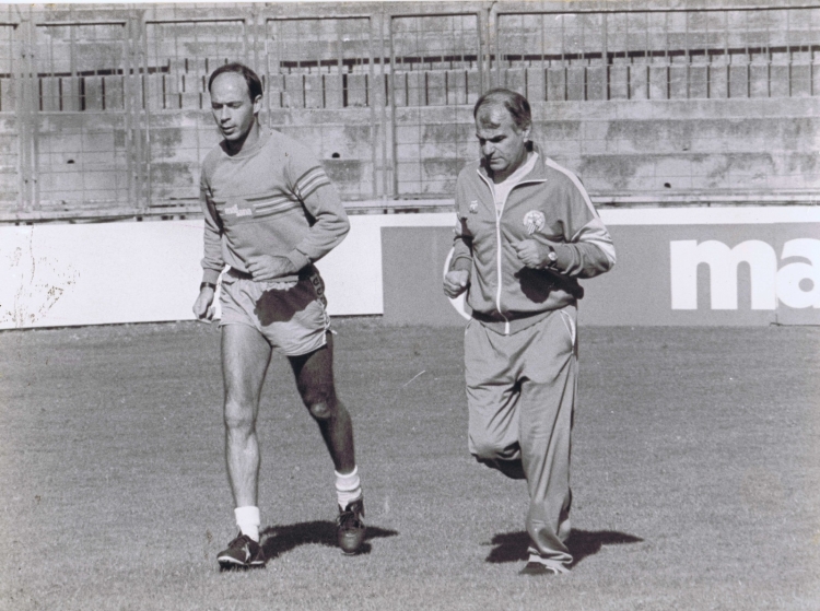 Zunzunegui, en un entrenament a la Nova Creu Alta amb Pepe Martínez | CES Història