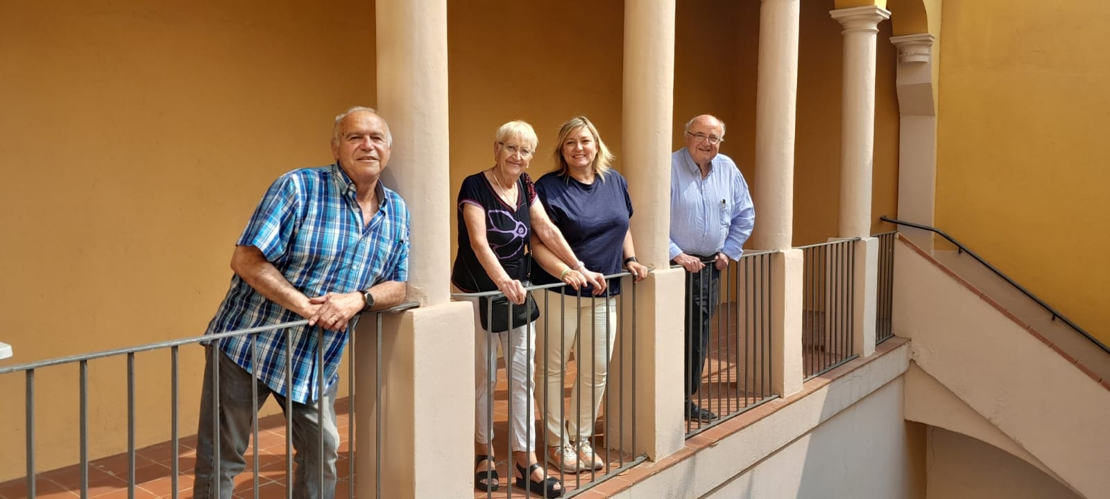 Participants en la campanya contra l'edatisme