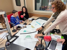 Alumnes de l'Institut Ca n'Oriac i l'Escola Illa sumen esforços per crear el logotip i la senyalística del centre educatiu