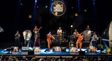 Francesc Polls, saxofonista The Penguins: "Fem reggae, ska i calipso, músiques que conviden a ballar"