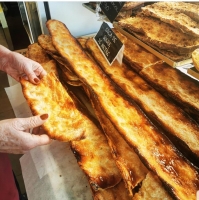 El Forn Armengol celebra els 80 anys d'història endolçint els sabadellencs
