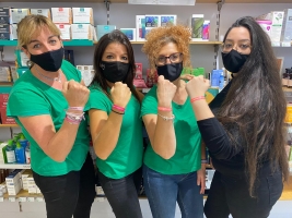 28 farmàcies de Sabadell se sumen a la campanya 'Sigues una mà amiga' de la Fundació Oncolliga