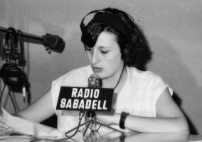 Carme Suàrez , una de les veus de Ràdio Sabadell / Cedida pel Museu d'Història de Catalunya 