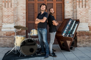Corcs Drum & Organ presenten el seu disc 'Una altra excepció' al pati del Museu d'Art