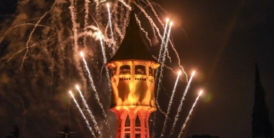 Nit de Sant Joan: Anem a comprar coques, petards i a celebrar la revetlla!