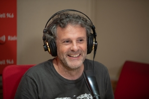 L'alegria de viure: Santi Ricart, un actor enamorat de la ràdio!