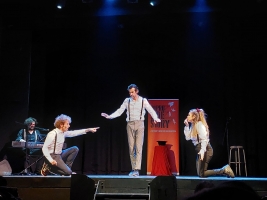L’actor Xavi Duch donarà el tret de sortida amb el seu espectacle Impro Side Story