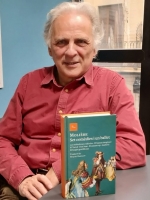 Miquel Desclot, traductor: "Es tracta de portar els clàssics a un llenguatge d'ara, però sense baixar el nivell"