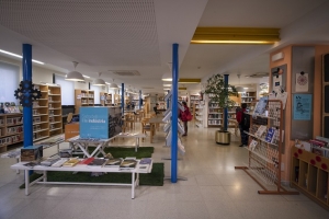 És la més antiga de la xarxa de biblioteques de la ciutat i celebra els 50 anys 
