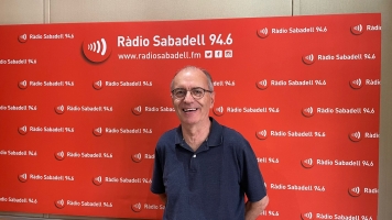 Tomàs manyosa, mestre de dansa tradicional, músic i ballarí aquest matí a l'estudi 1 de Ràdio Sabadell 