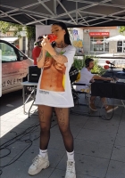 Actuació en directe del grup de música urbana de Sabadell Bounce Twice