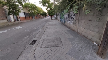 Un carrer de Gràcia, amb els escocells buits/ Cedida veïns de Gràcia