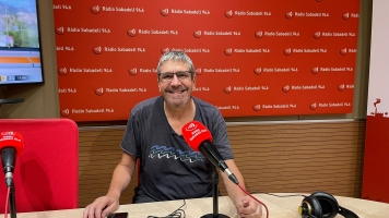 L'actor Jep Barceló a l'estudi