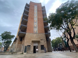 Exterior dels pisos dels mestres de Campoamor/ Helena Molist