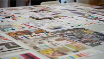 Del 16 al 18 de novembre se celebra a Barcelona el congrés internacional del color Intercolor, en què es definiran les cartes color que impactaran a la indústria del disseny la temporada que ve tardor/hivern 2024-25.