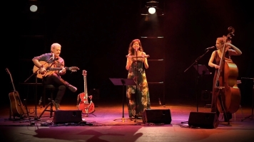 Toni Xuclà presenta 'El viatge de les mans' amb Clàudia Cabero i Gemma Abrié a l'Espai Àgora