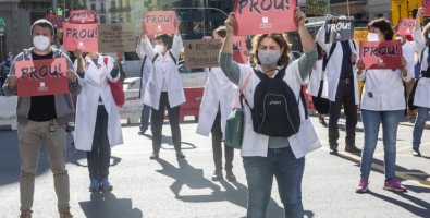 Professionals sanitaris durant una manifestació