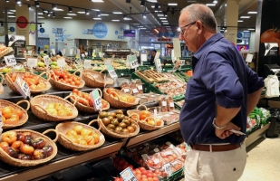 FACUA ha denunciat que un 40% dels aliments s'han encarit més d'un 30% | ACN