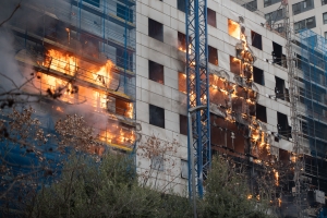 Incendi del Llac Center/ Roger Benet