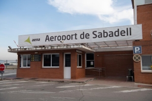 Exterior de l'Aeroport de Sabadell/ Roger Benet