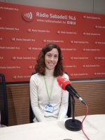 Núria Espluga, als estudis de Ràdio Sabadell