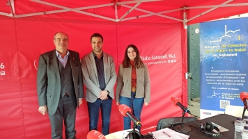 Santiago Guerrero, Delegat del rector per al Campus de Sabadell de la UAB, i representant de la UAB al CCVSS, Pol Gibert, 1r. Tinent d’alcaldessa i representant de l’Ajuntament de Sabadell, Emma Lafoz, professor del departament de moda de l’ESDI i especialista en moda i diversitat