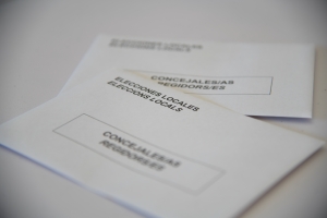 Sobres de les eleccions municipals/ Roger Benet