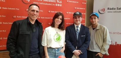 La defilada anual de l'Escola Illa torna a la presencialitat