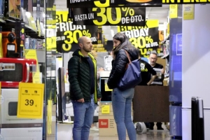 El Black Friday ha accelerat el tret de sortida de la campanya nadalenca | ACN