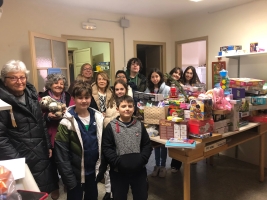 Voluntàries i alumnes de Pere Tarrés