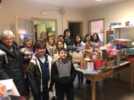 Voluntàries i alumnes de Pere Tarrés 