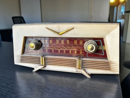 La primera emissió de ràdio va ser el 14 de novembre de 1924