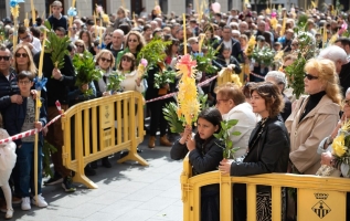 La celebració de diumenge de rams aquest diumenge a plaça Sant Roc | Roger Benet